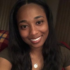 Meet your Posher, Lindsey